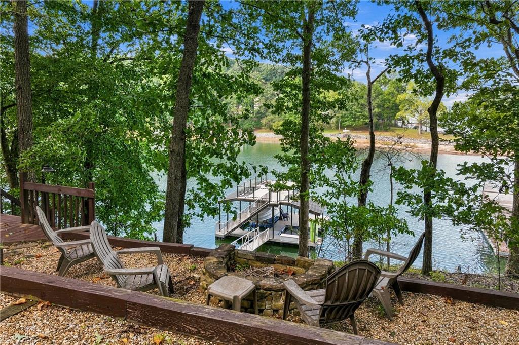 319 Chestatee View Drive
