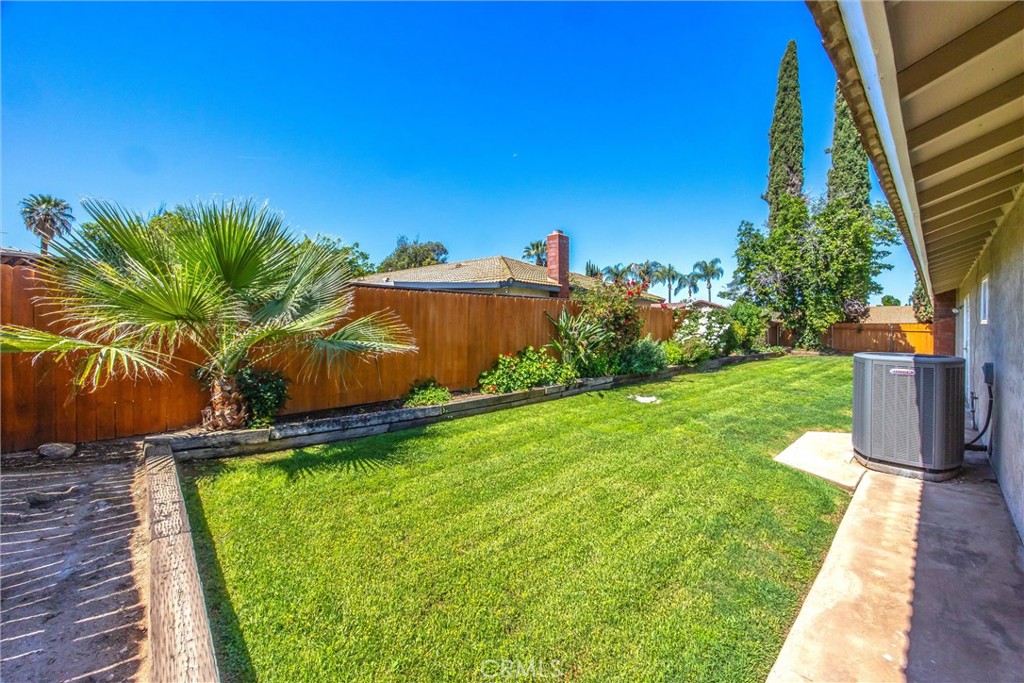 1456 Fernwood