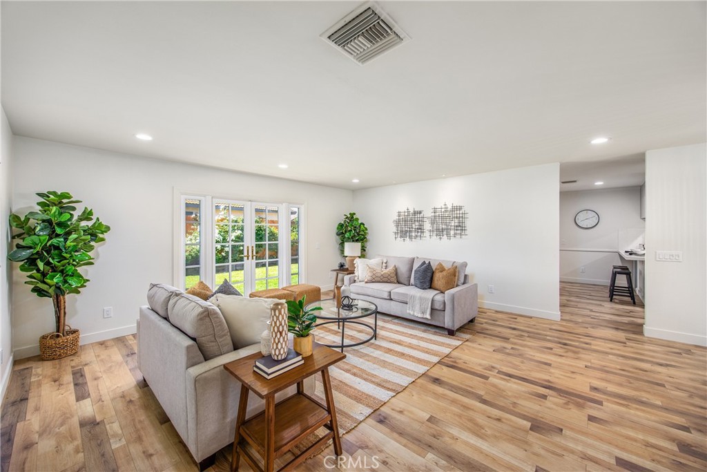 1456 Fernwood