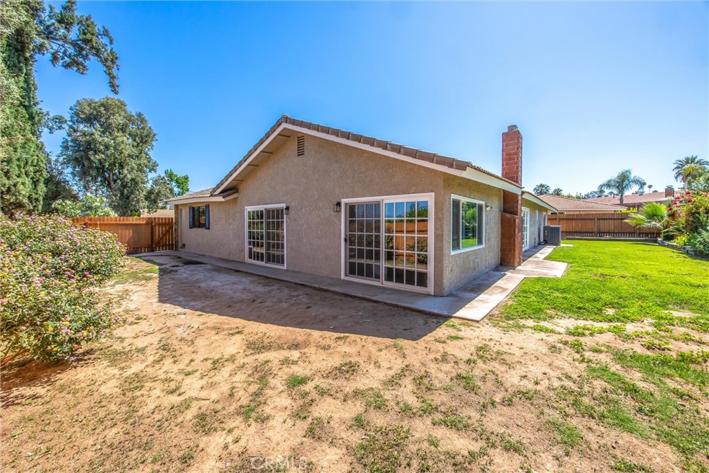 1456 Fernwood