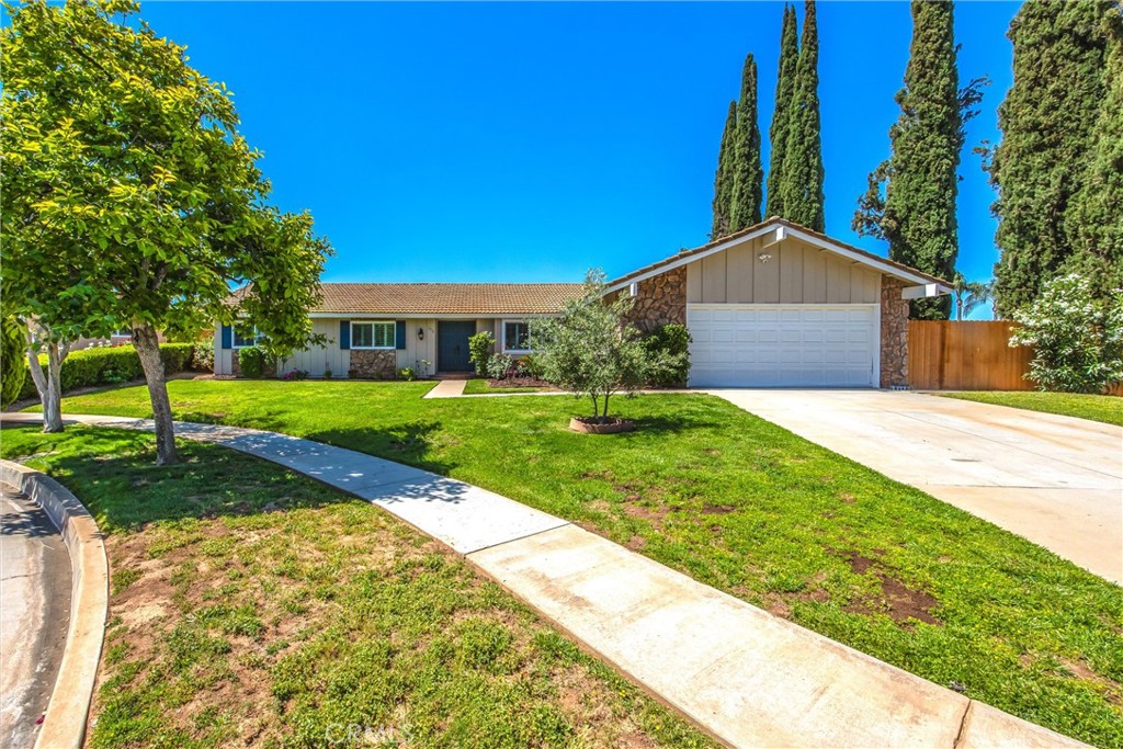 1456 Fernwood