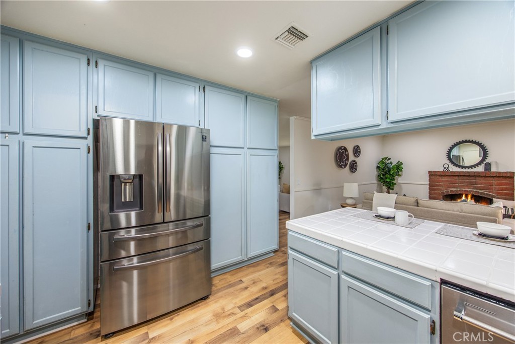 1456 Fernwood