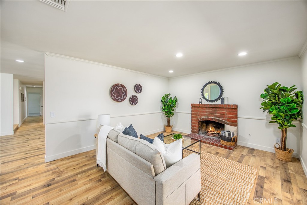 1456 Fernwood
