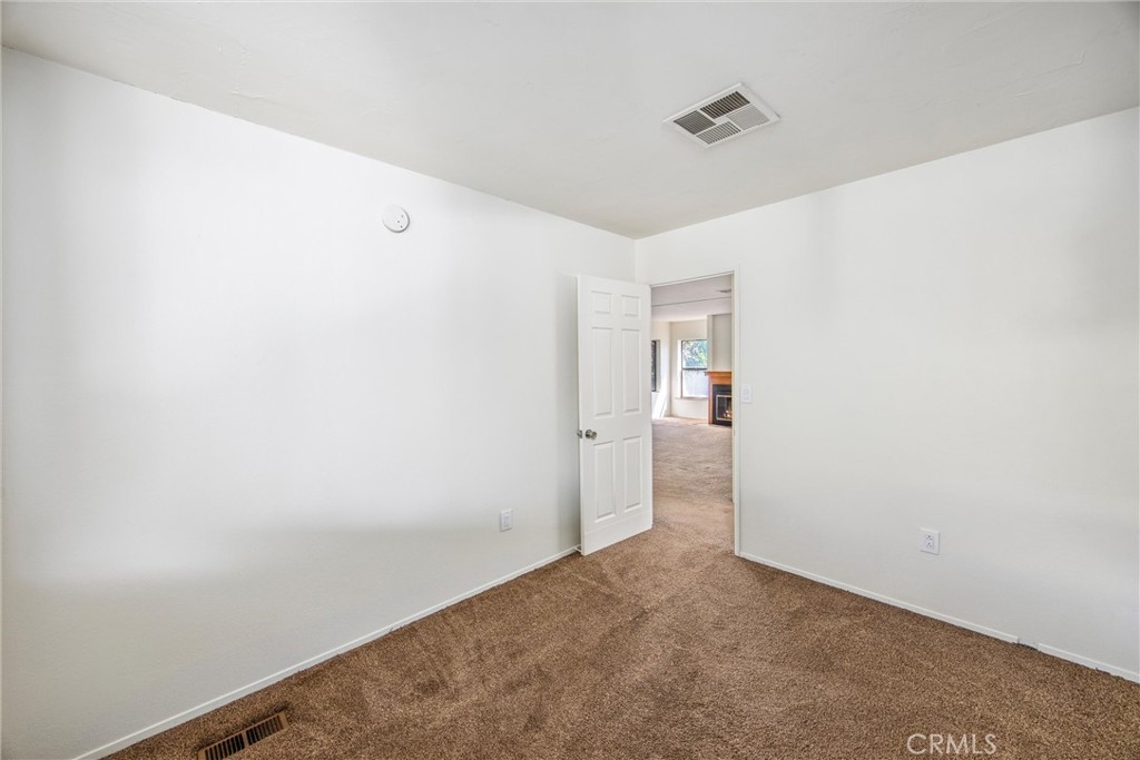 1550 Rimpau Avenue 18