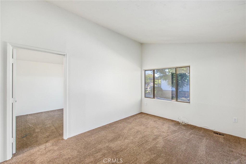 1550 Rimpau Avenue 18