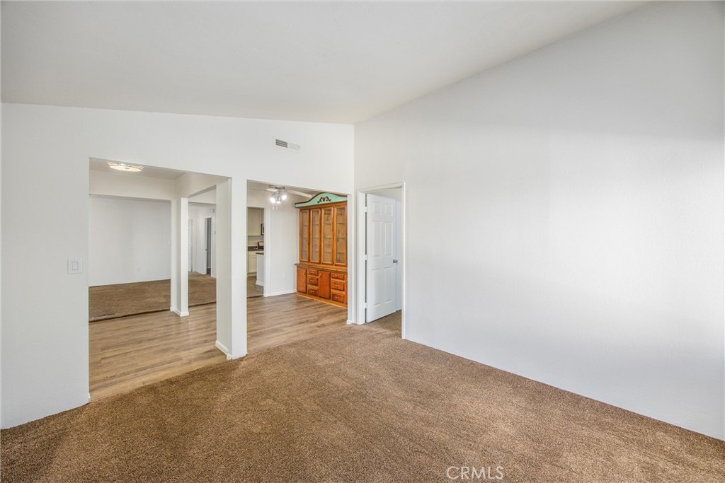 1550 Rimpau Avenue 18