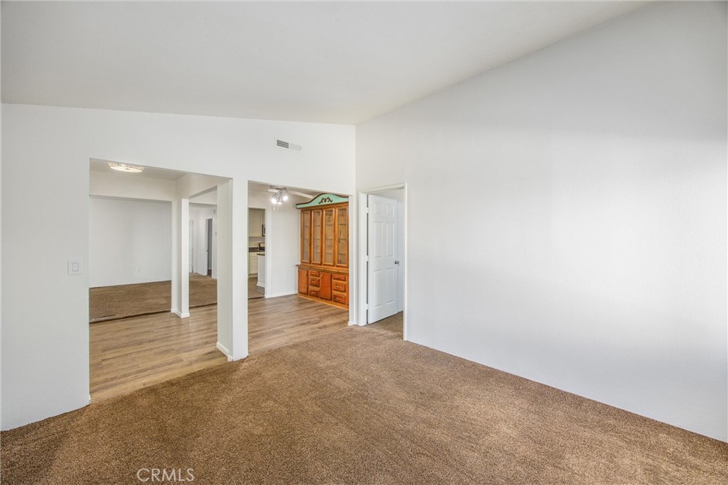 1550 Rimpau Avenue 18