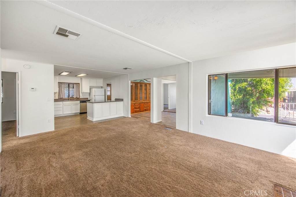 1550 Rimpau Avenue 18