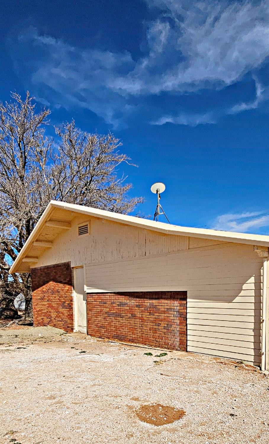 102 County Road 222, A