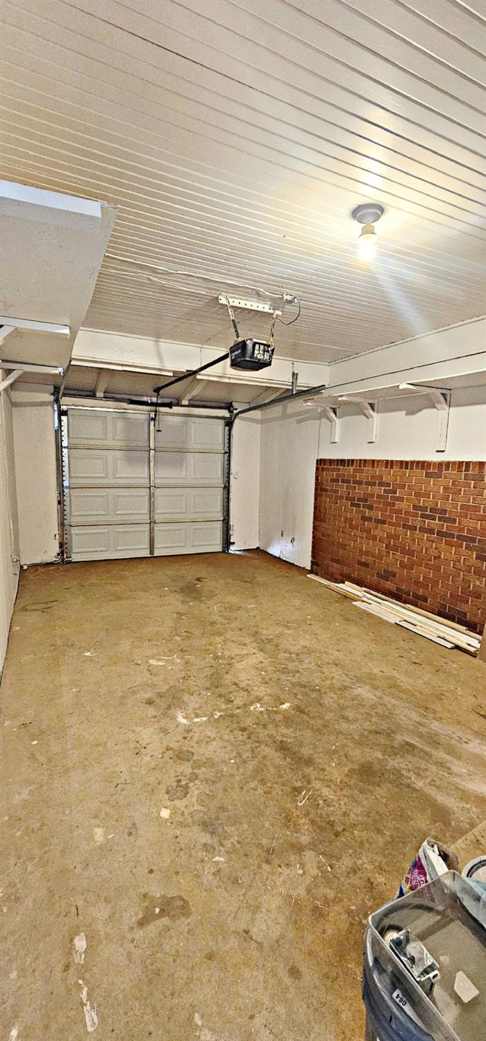 102 County Road 222, A