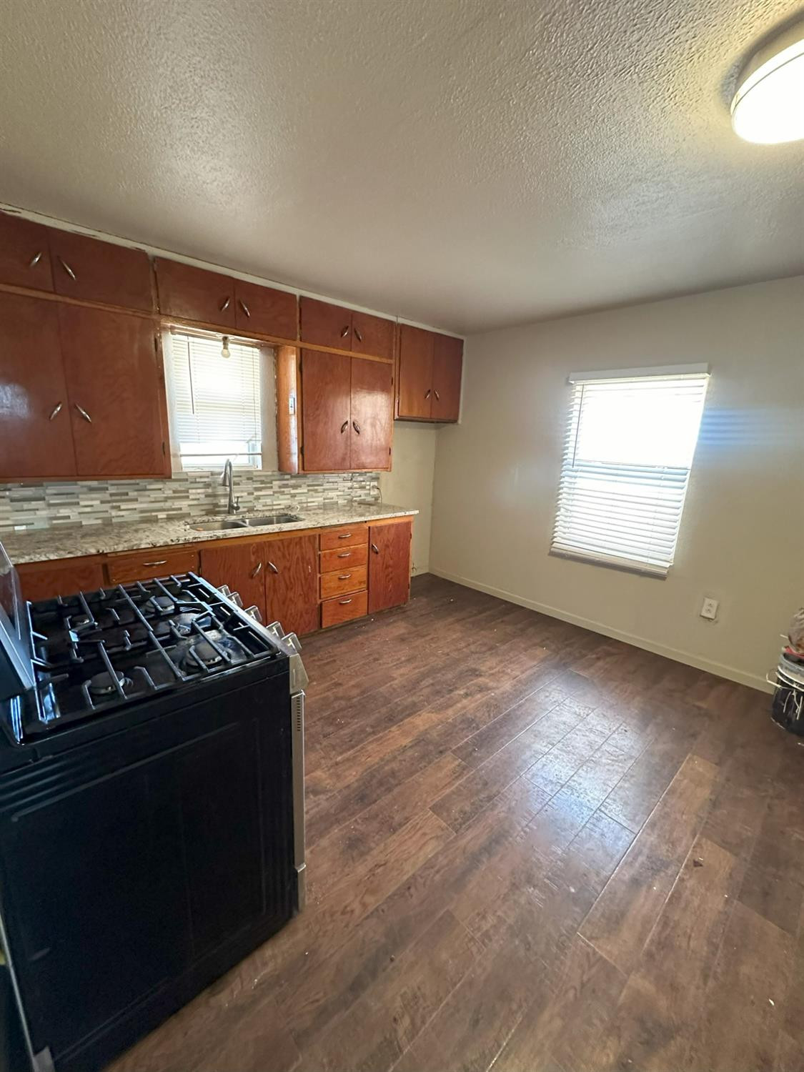 1102 E Ripley Street