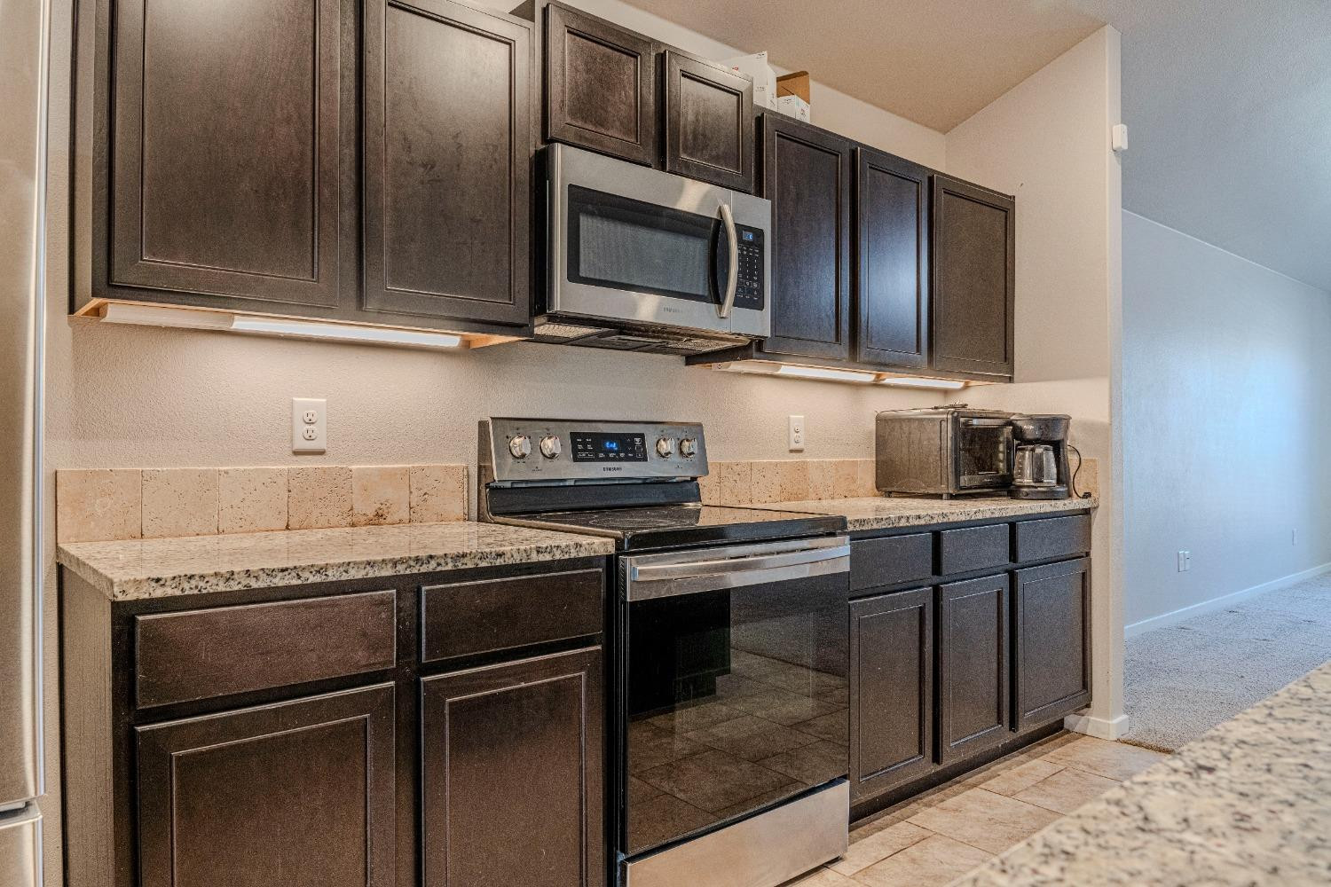 2906 Valencia Avenue