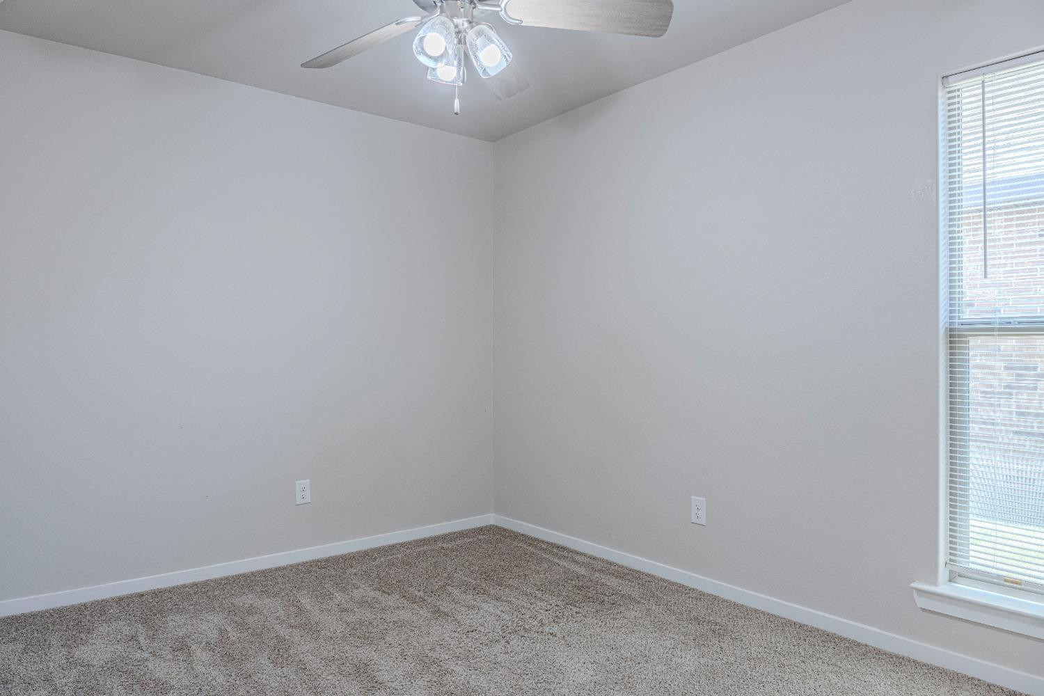 2906 Valencia Avenue