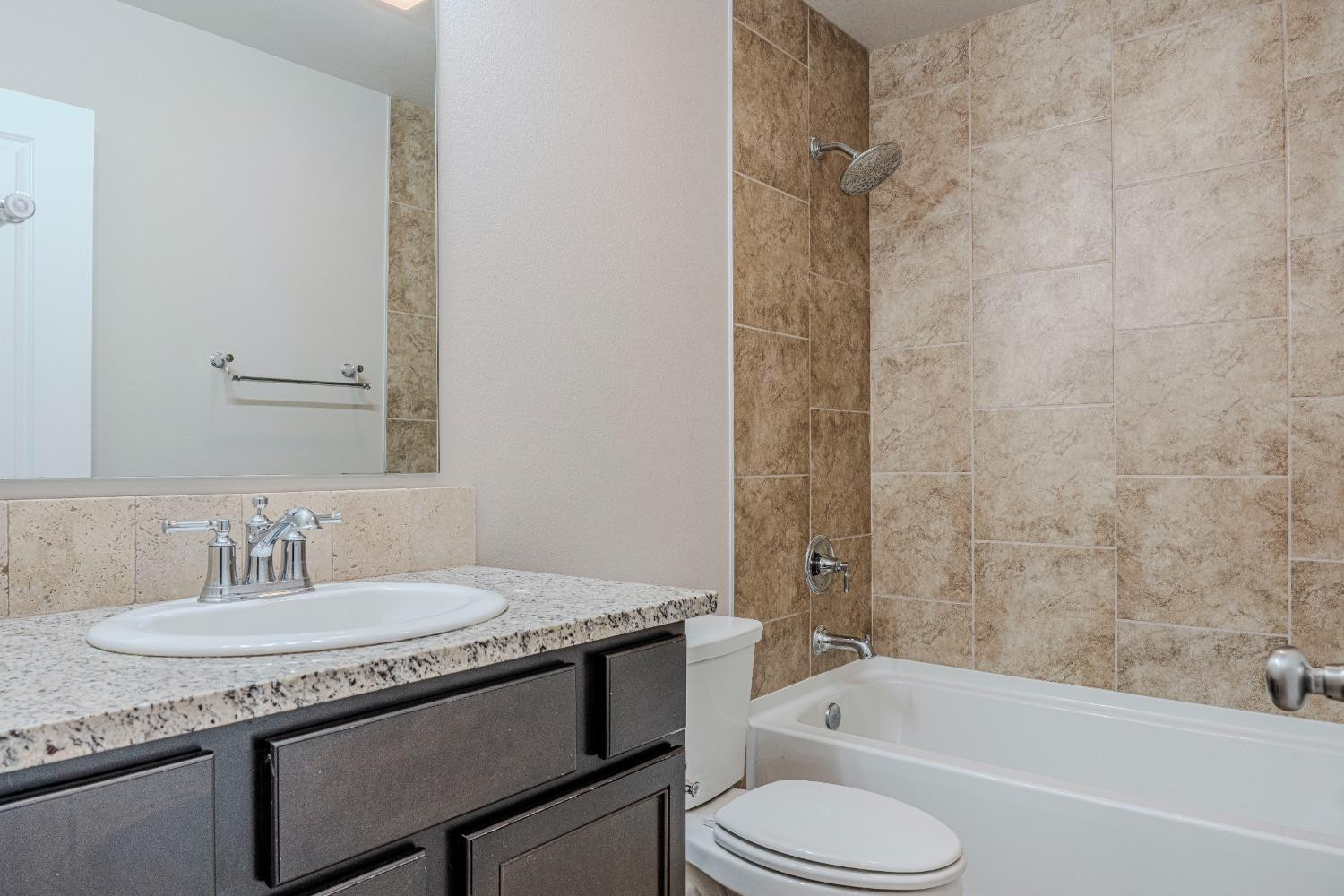 2906 Valencia Avenue