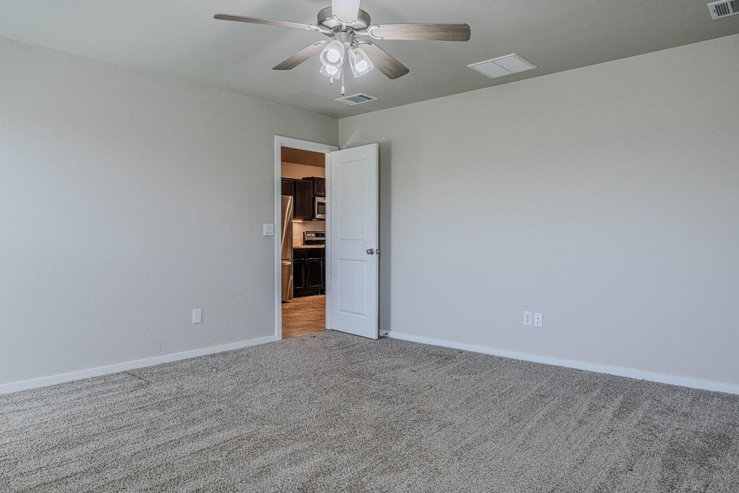 2906 Valencia Avenue