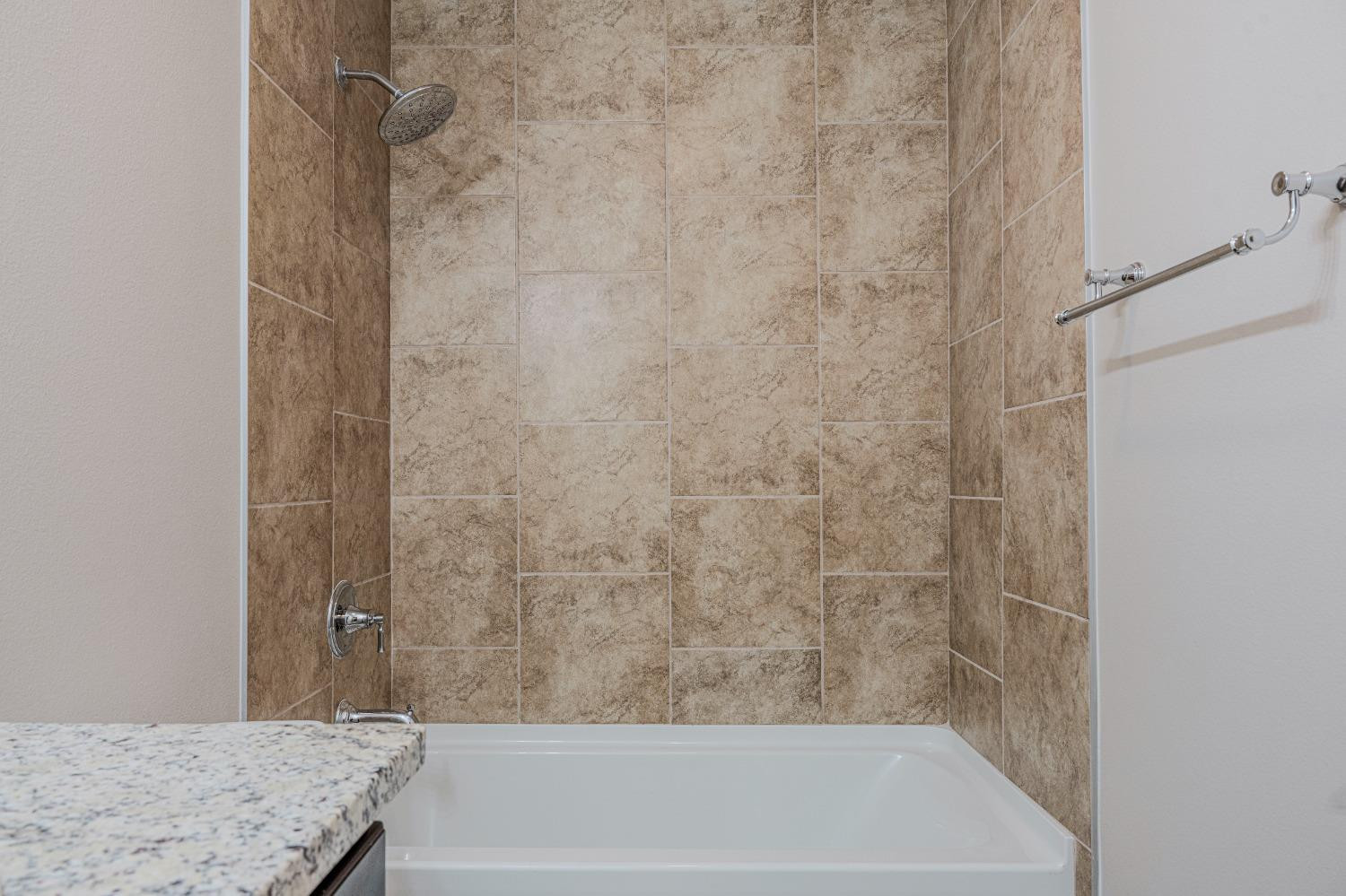 2906 Valencia Avenue