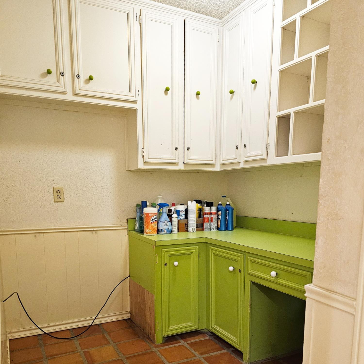 1902 E Reppto Street