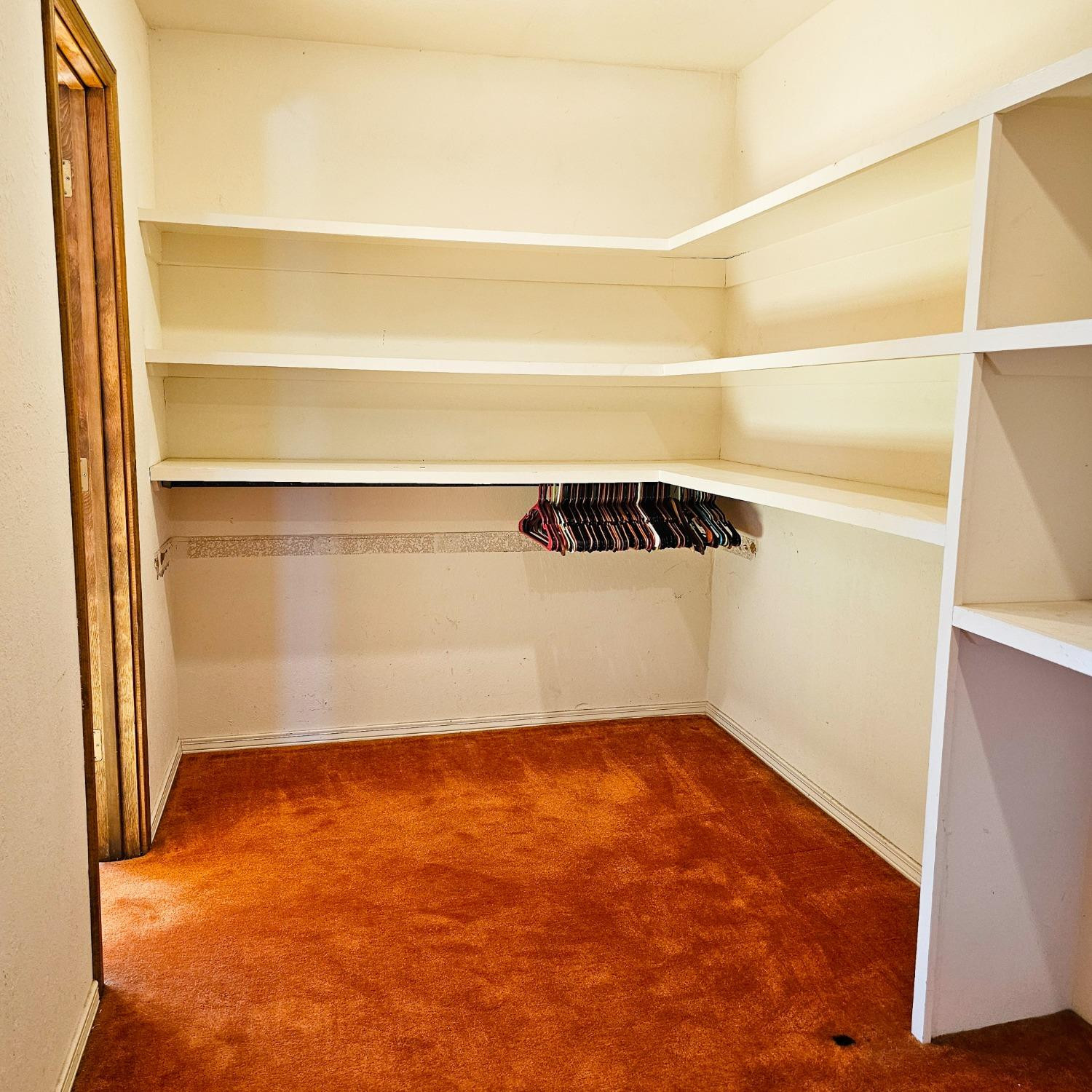 1902 E Reppto Street