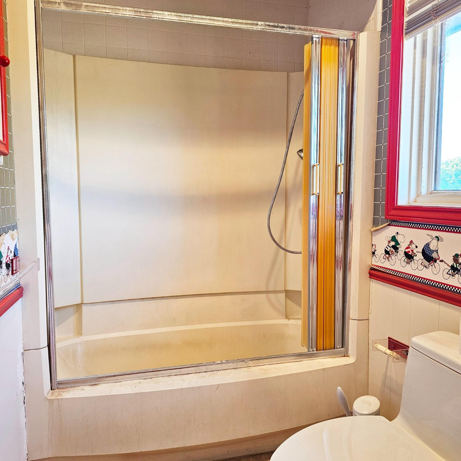 1902 E Reppto Street