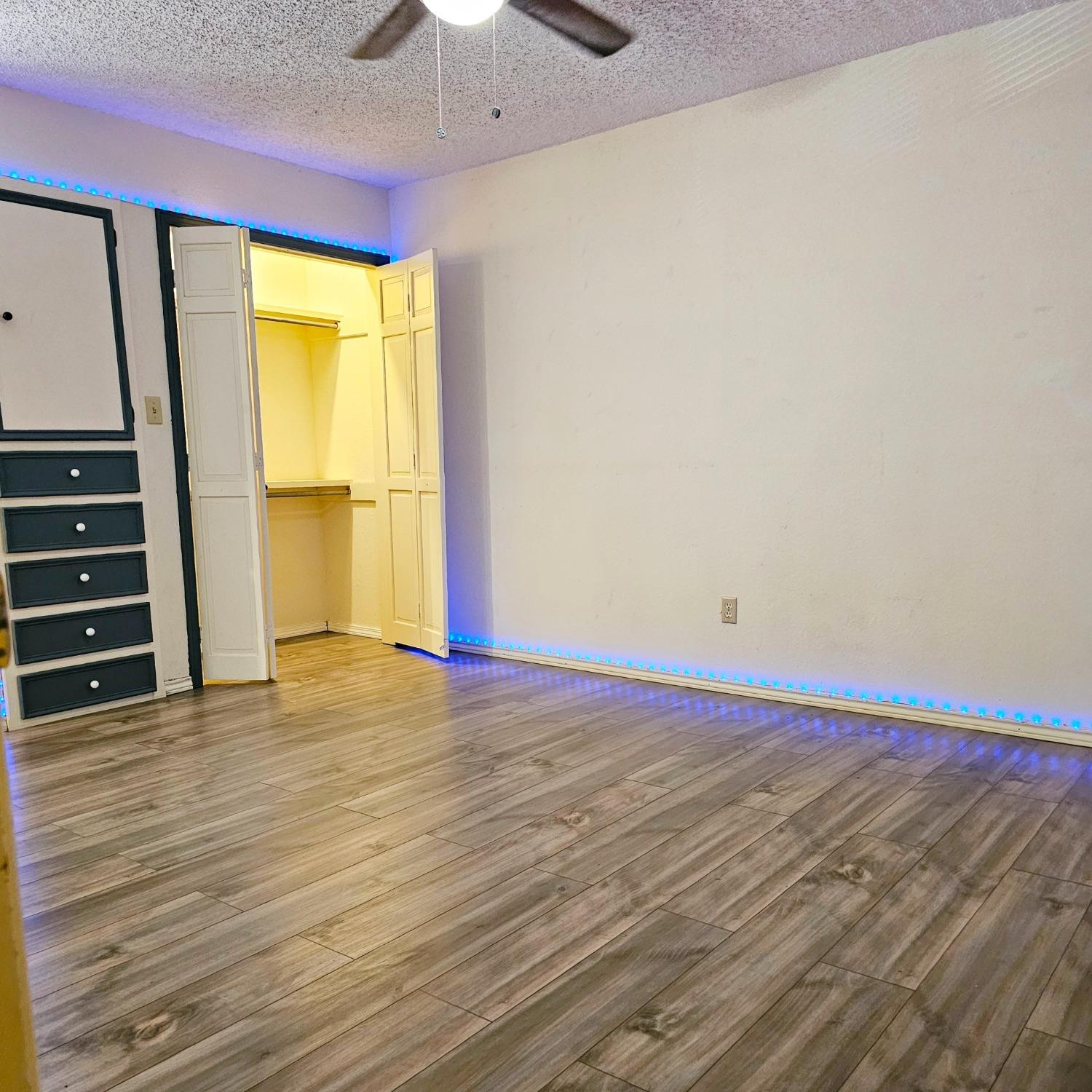 1902 E Reppto Street