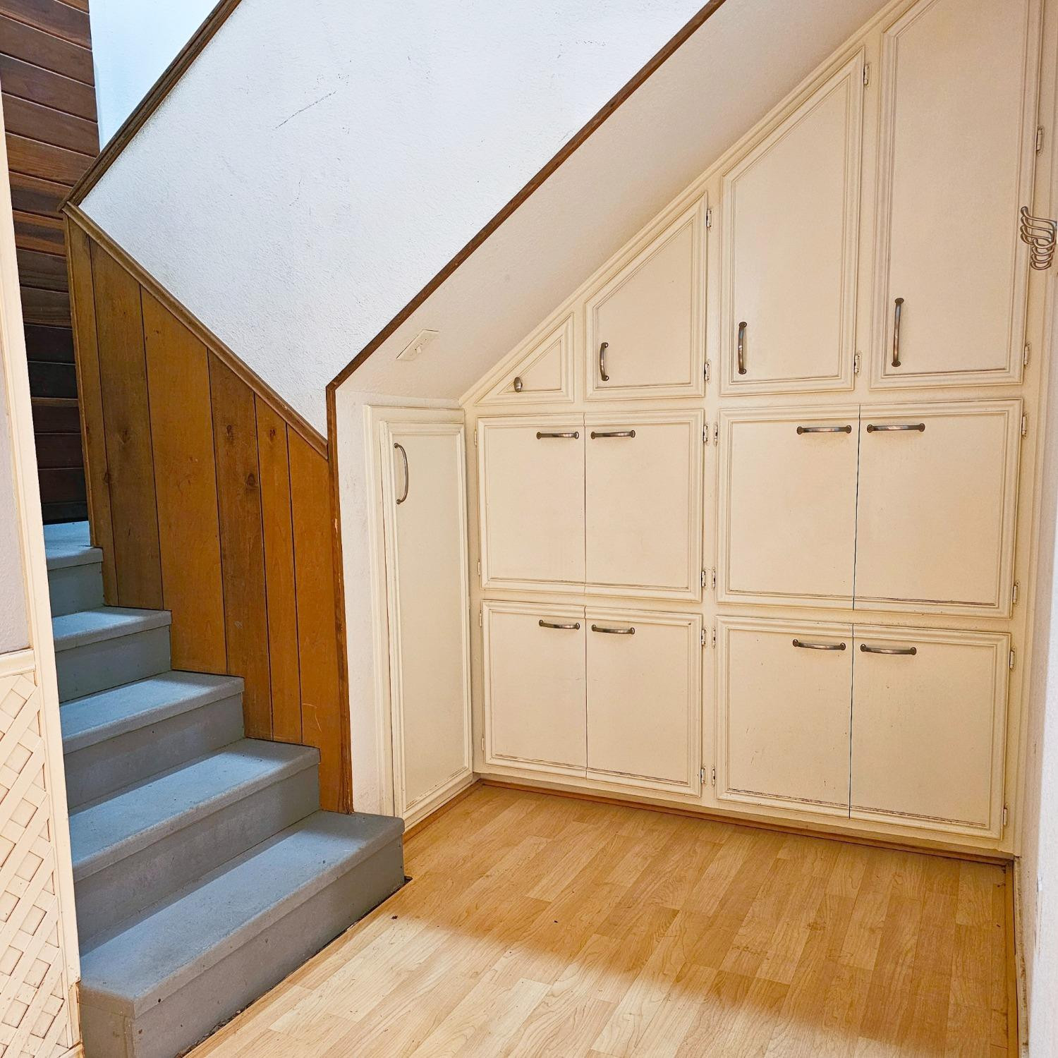 1902 E Reppto Street