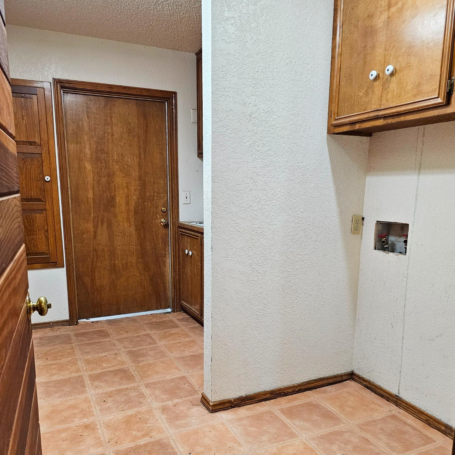 1902 E Reppto Street