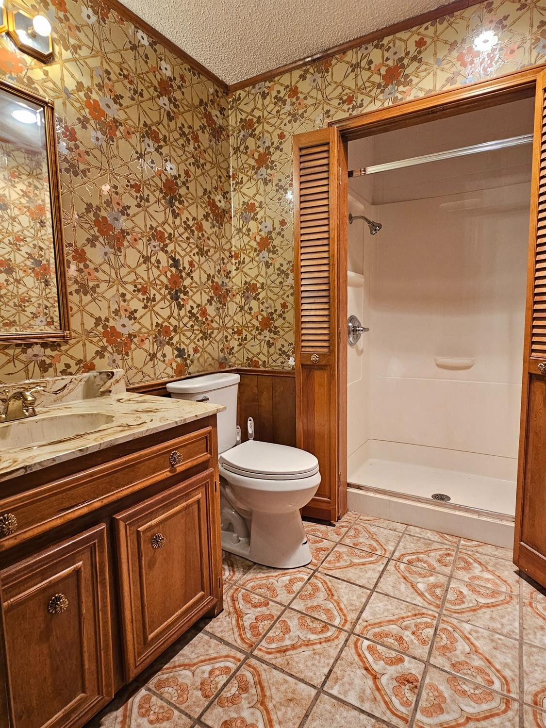 1902 E Reppto Street