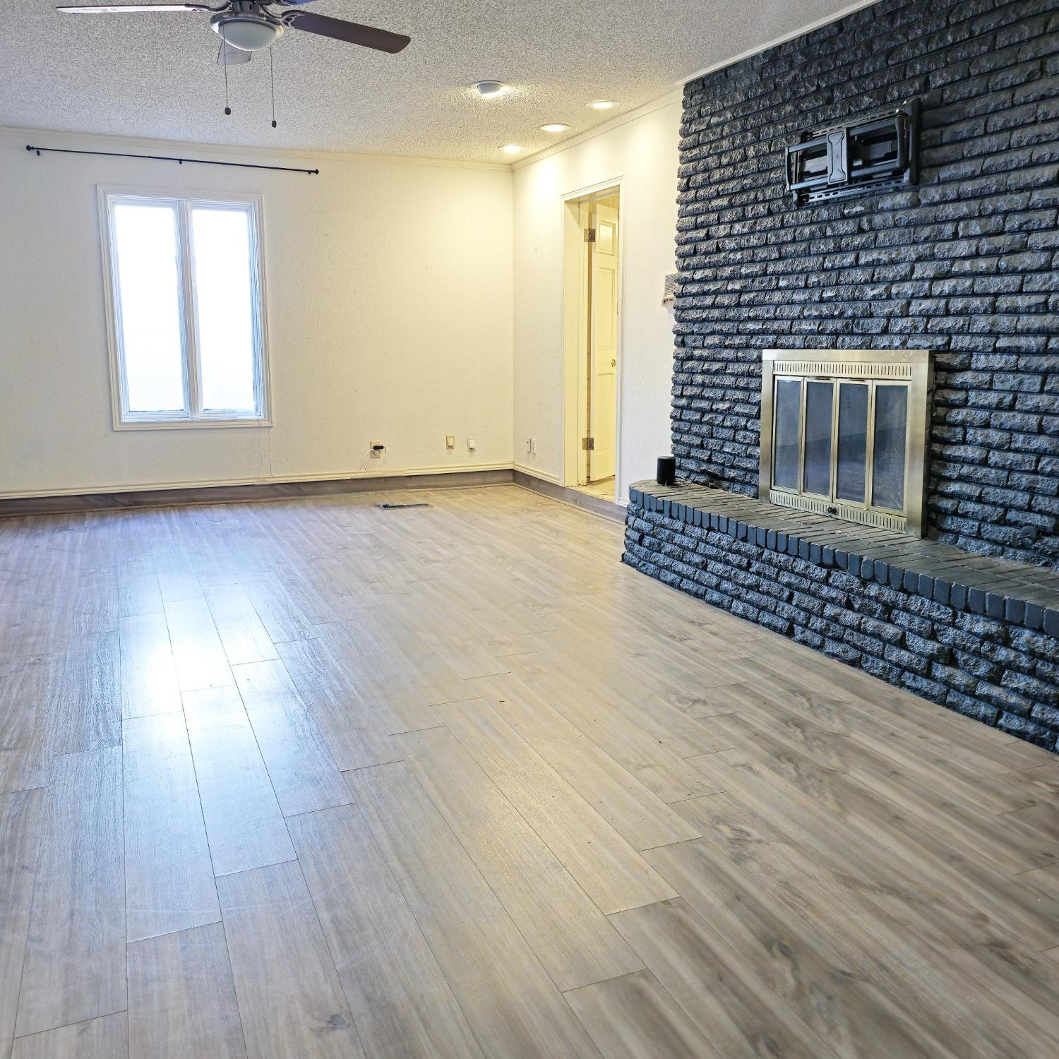 1902 E Reppto Street