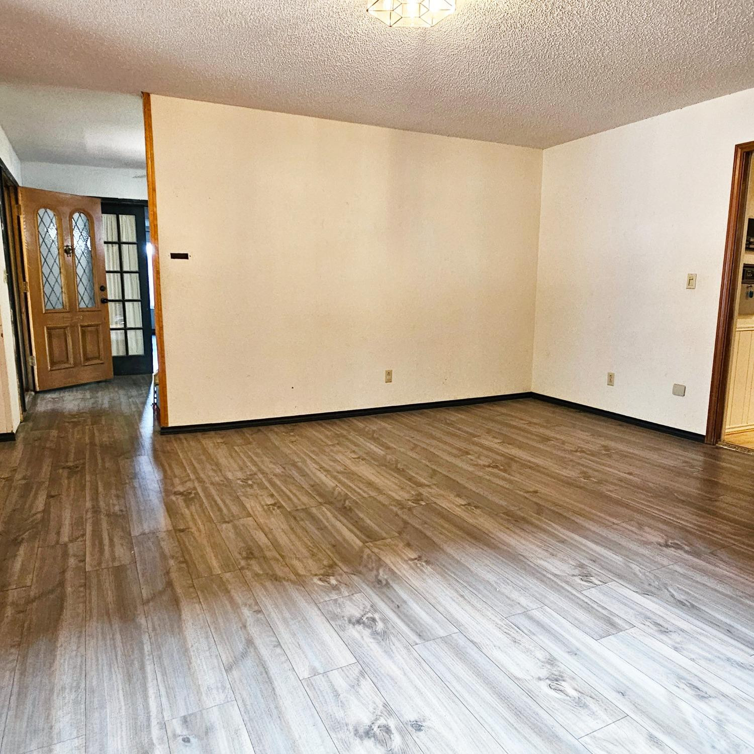 1902 E Reppto Street