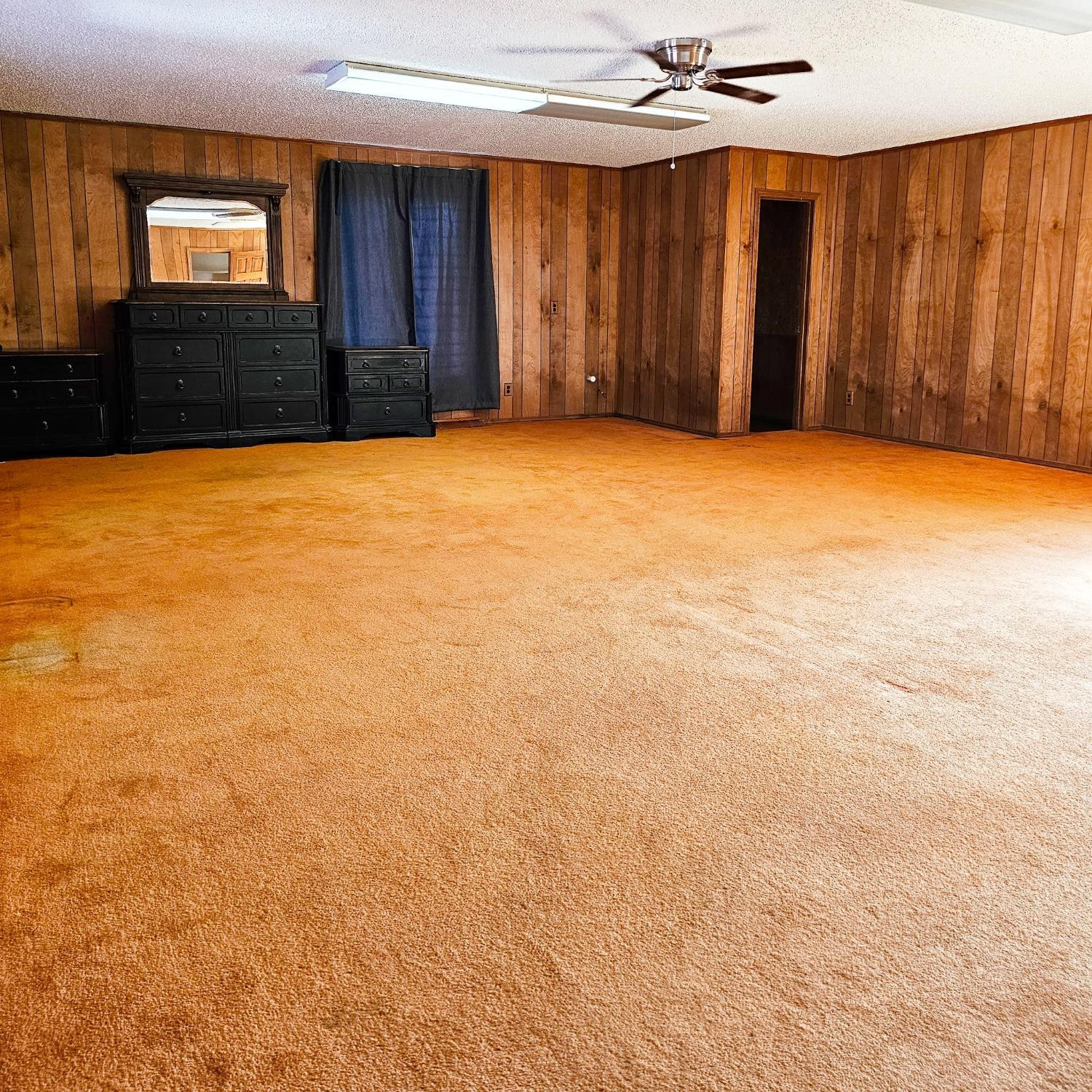 1902 E Reppto Street