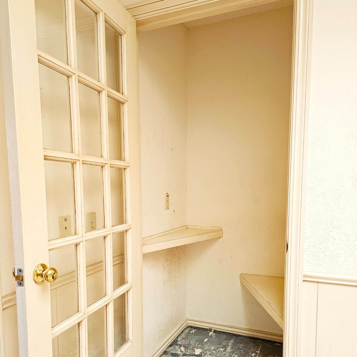 1902 E Reppto Street