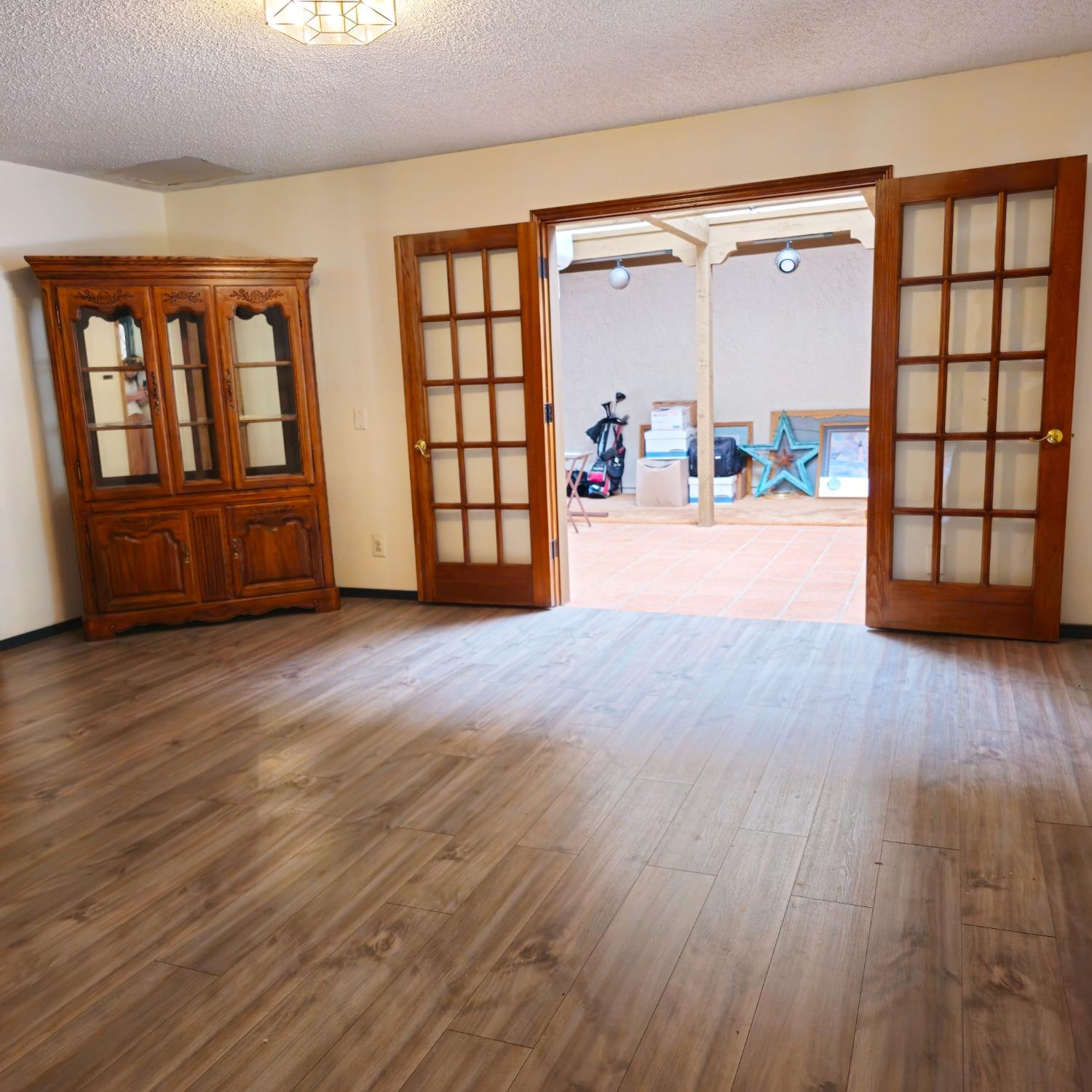 1902 E Reppto Street