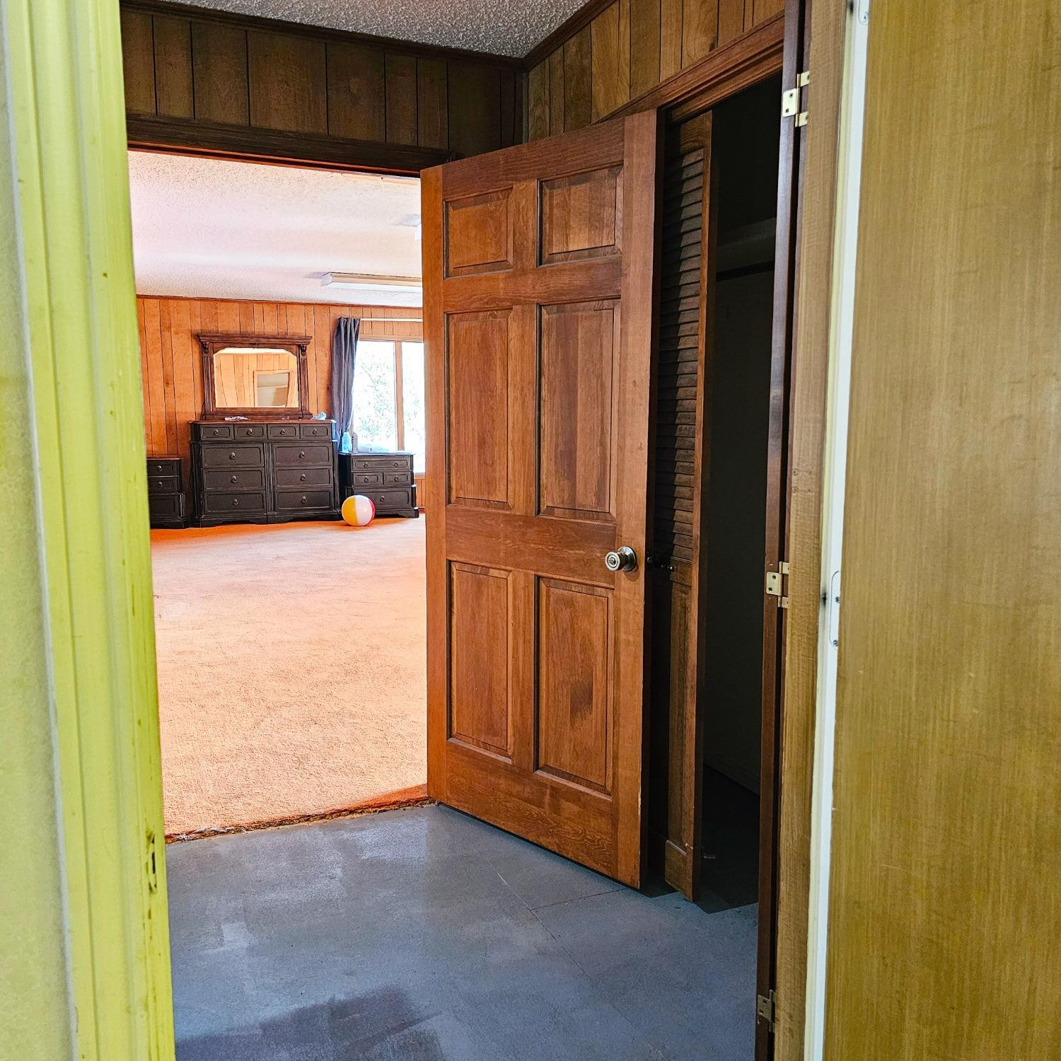 1902 E Reppto Street