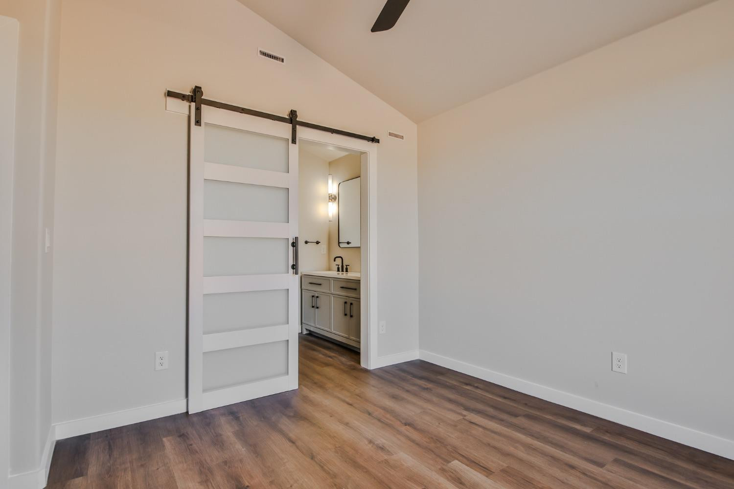 2159 Langford Avenue