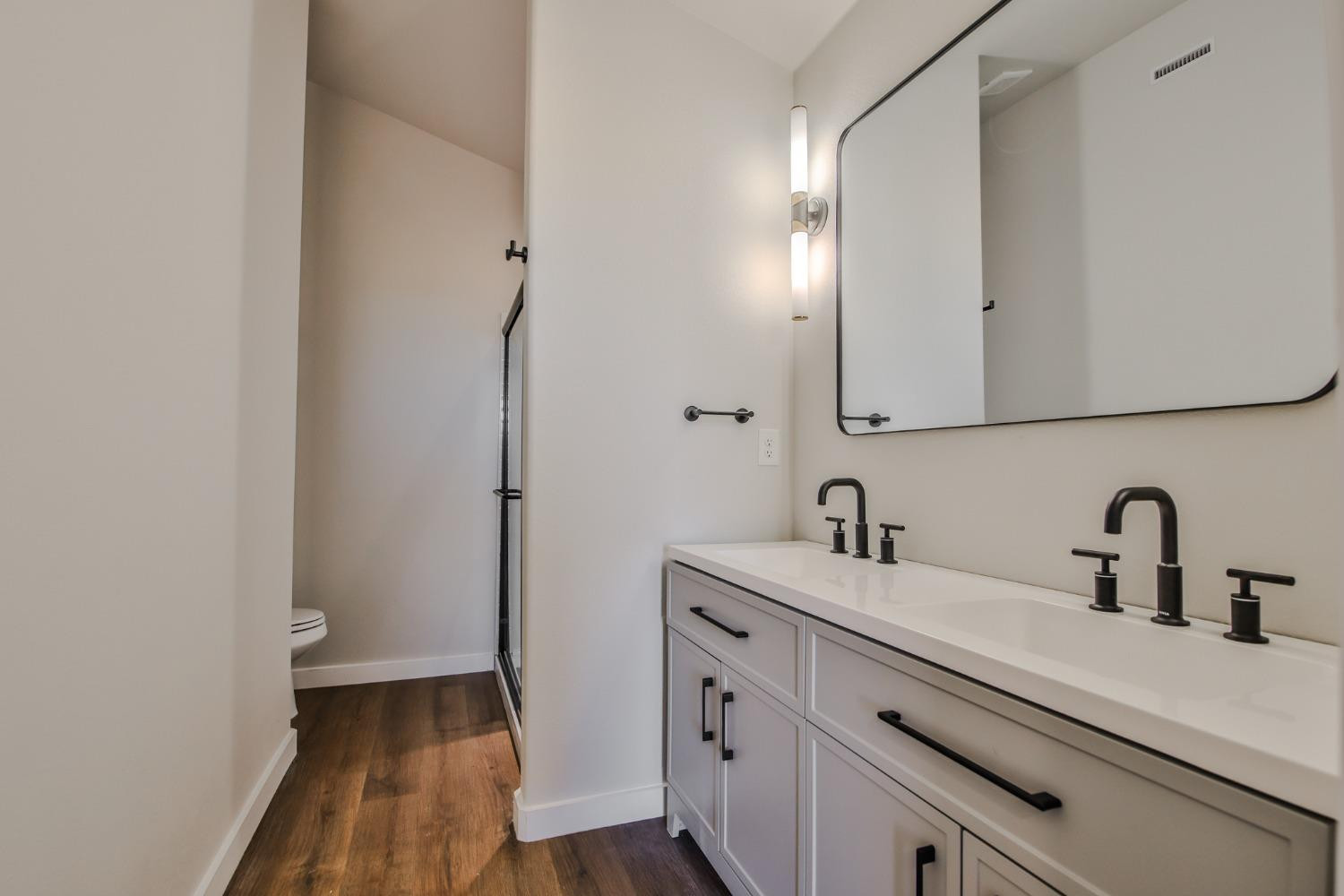 2159 Langford Avenue