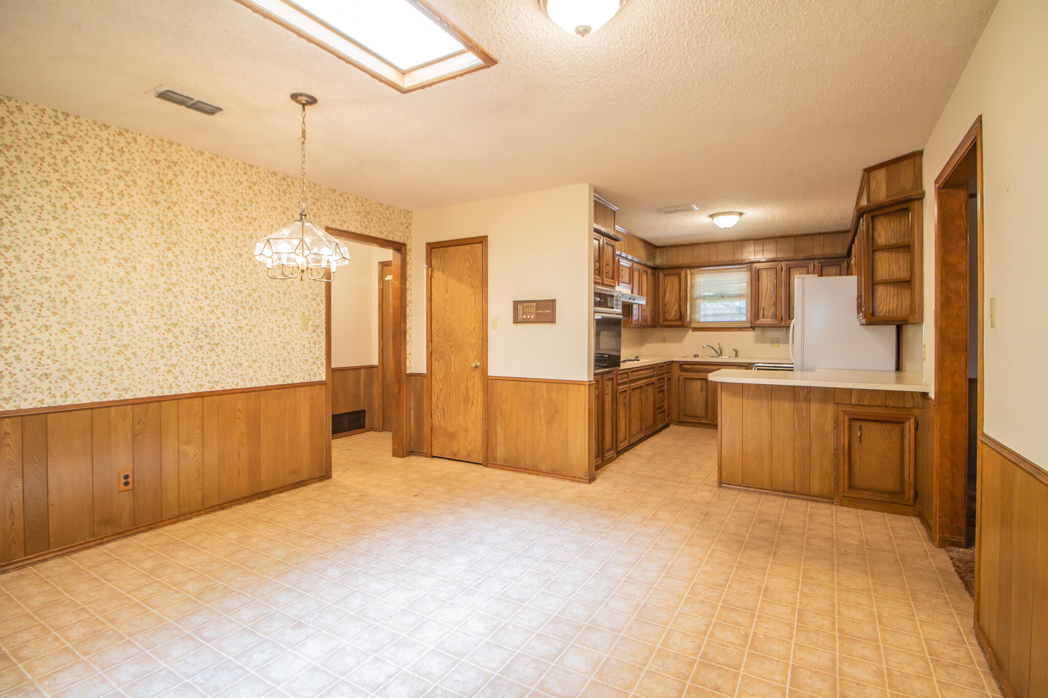 1704 Hester E Hester