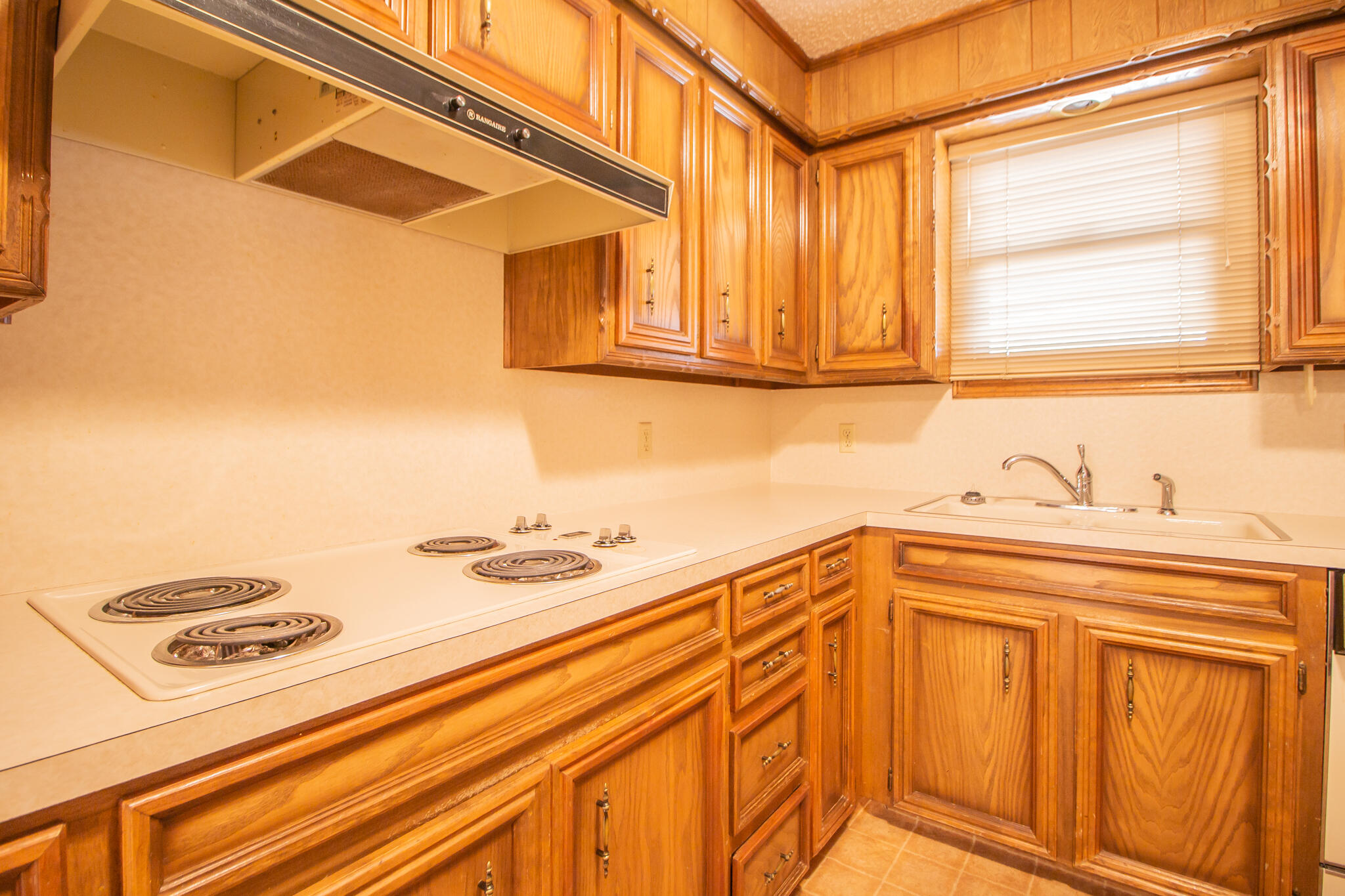 1704 Hester E Hester