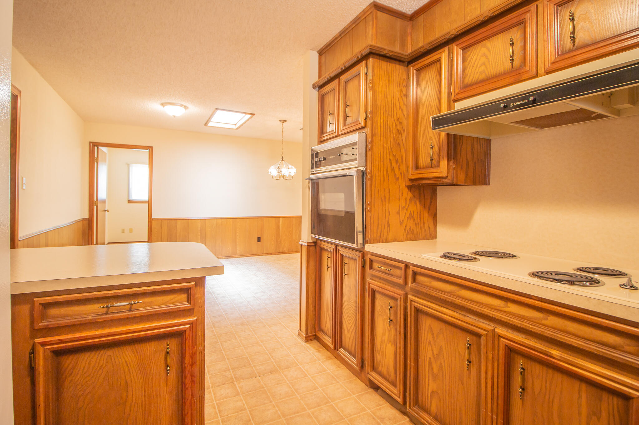 1704 Hester E Hester