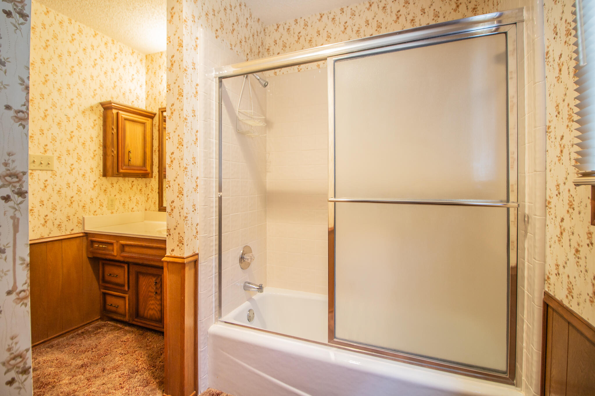 1704 Hester E Hester