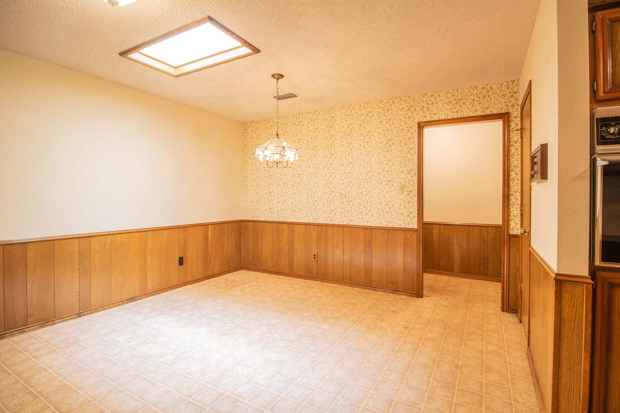 1704 Hester E Hester