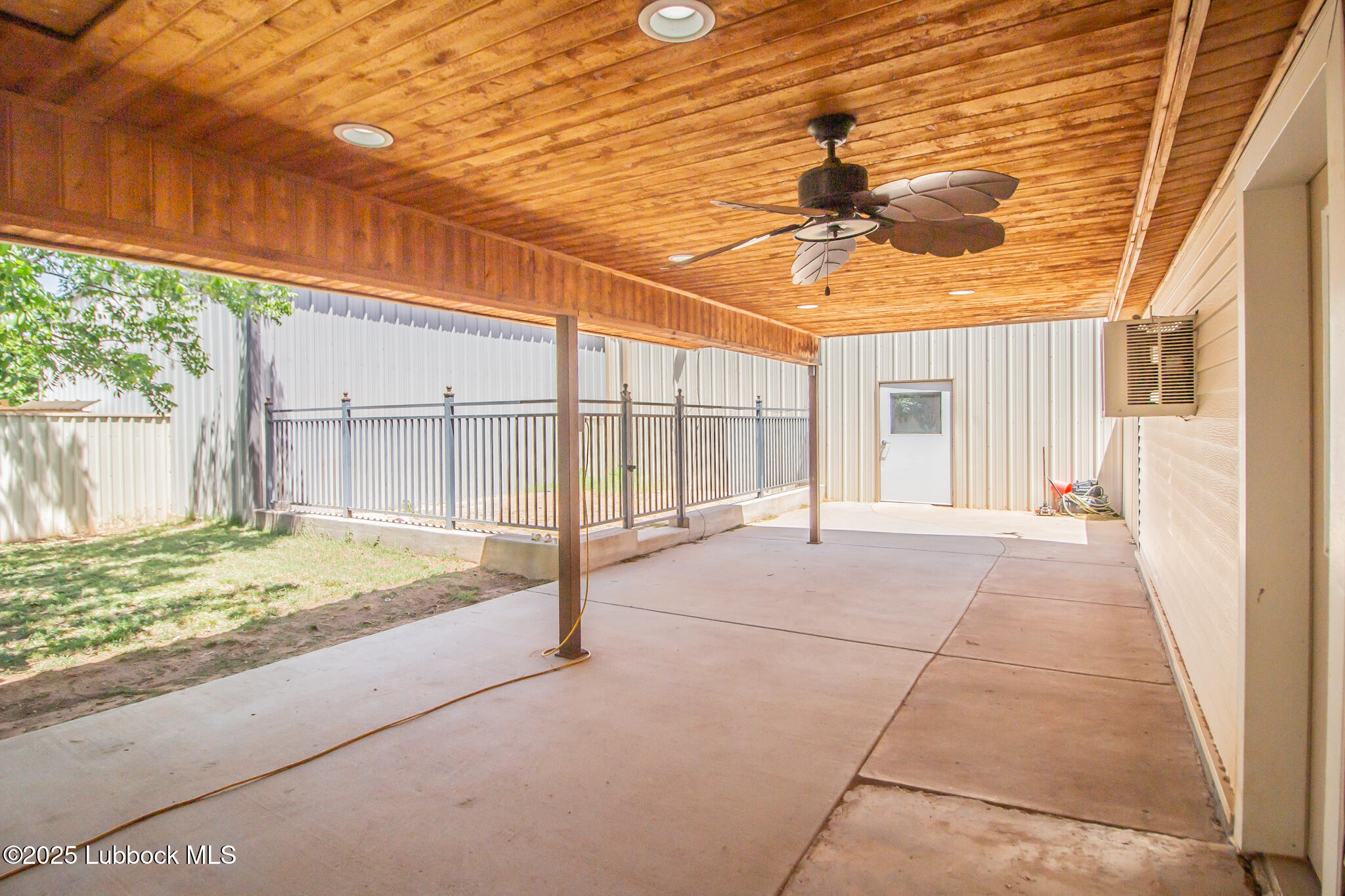 1319 N Cedar Street