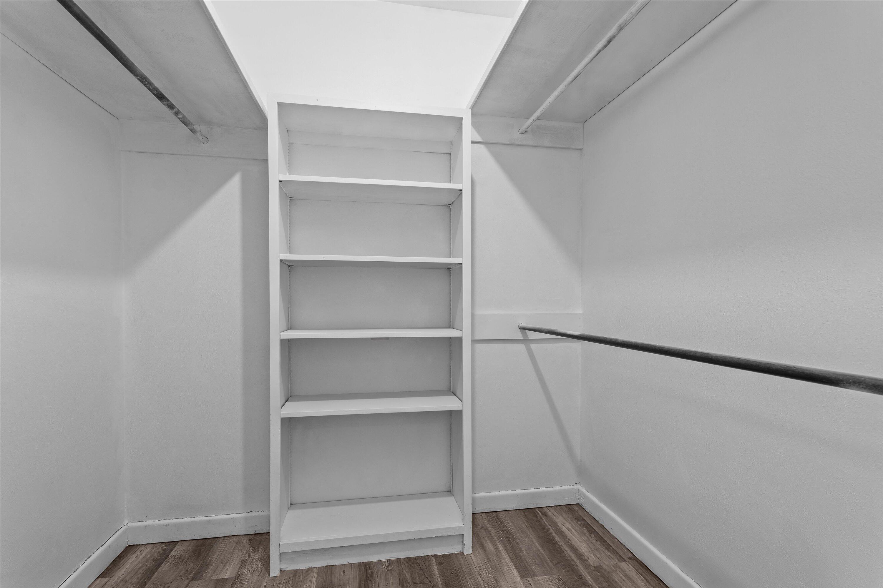 1308 E Harris Street