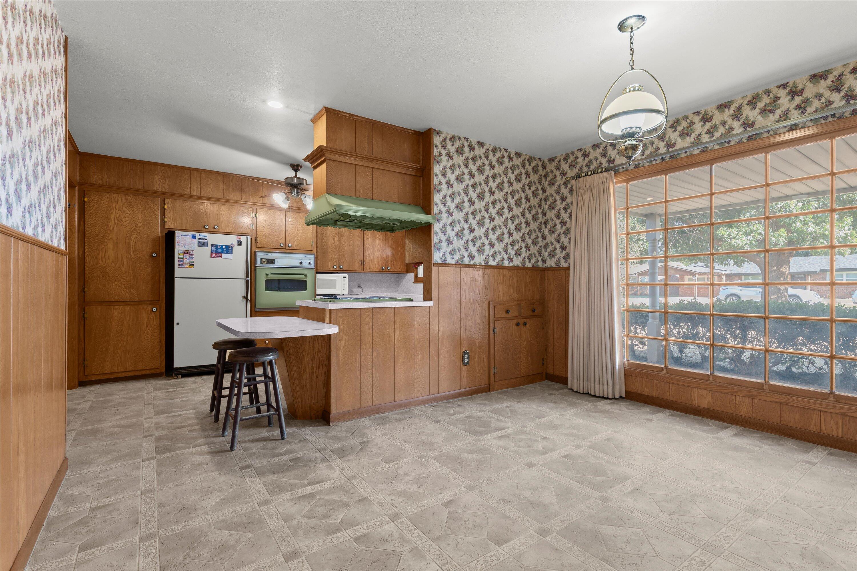 1308 E Harris Street