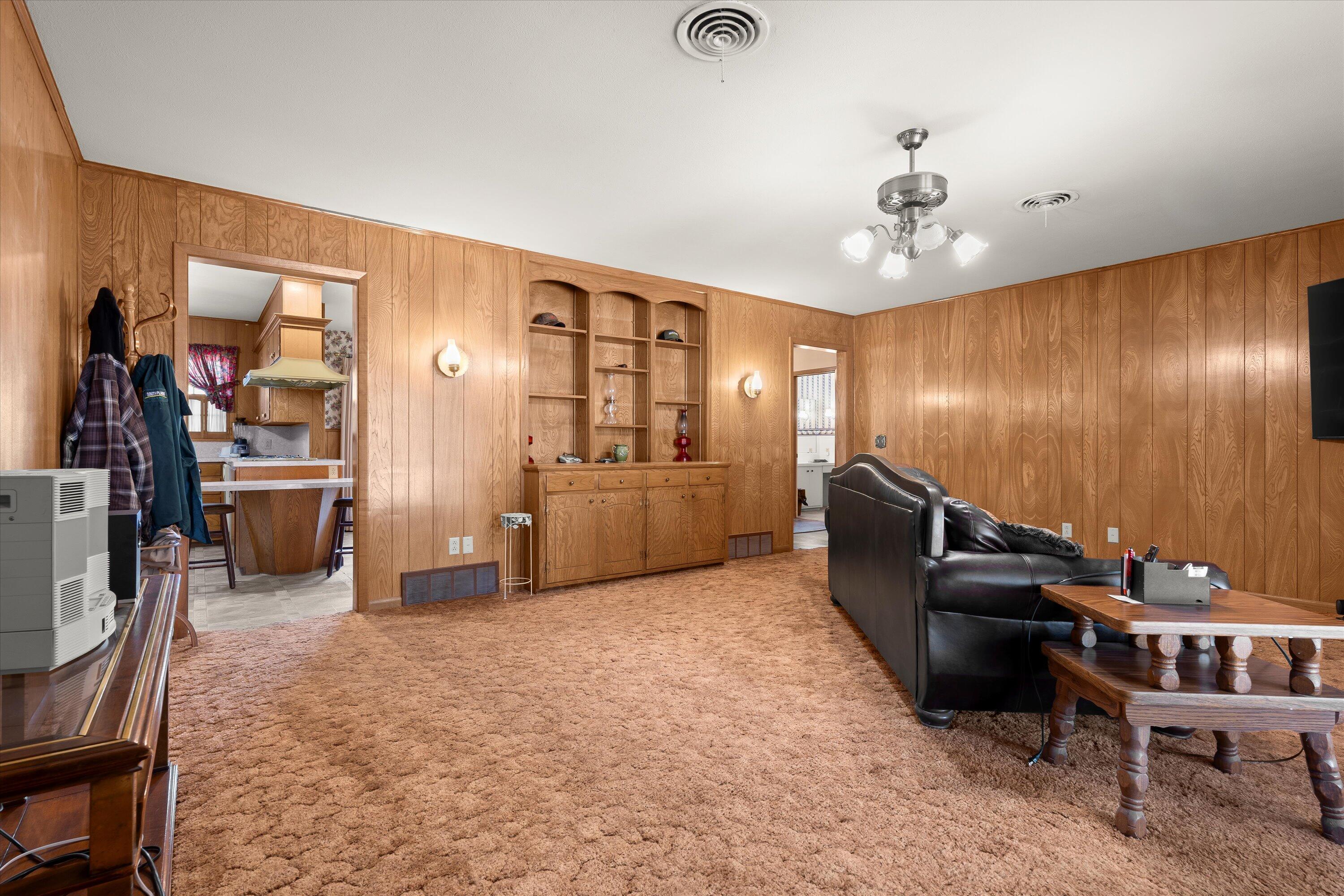 1308 E Harris Street