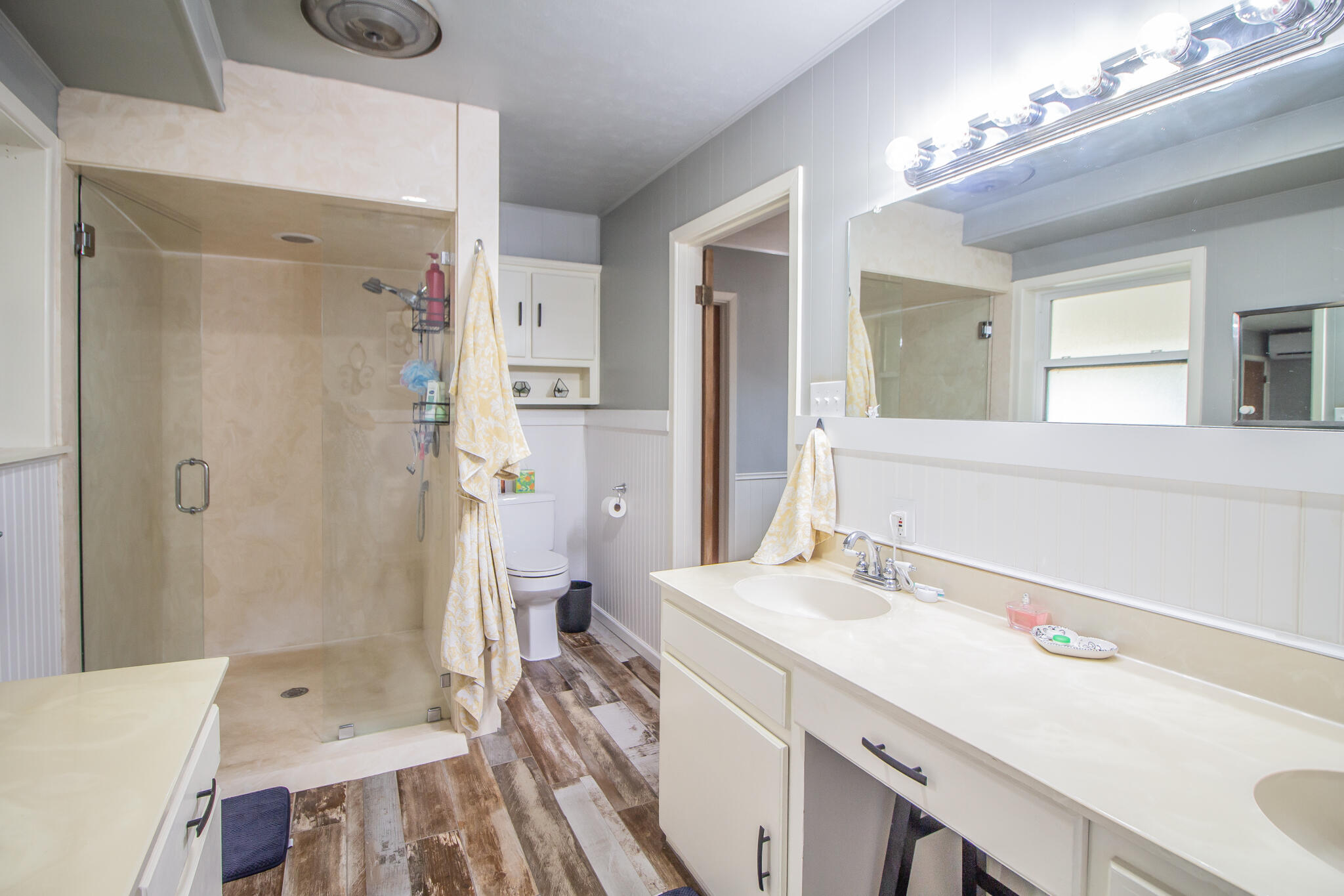 1603 E Reppto Street