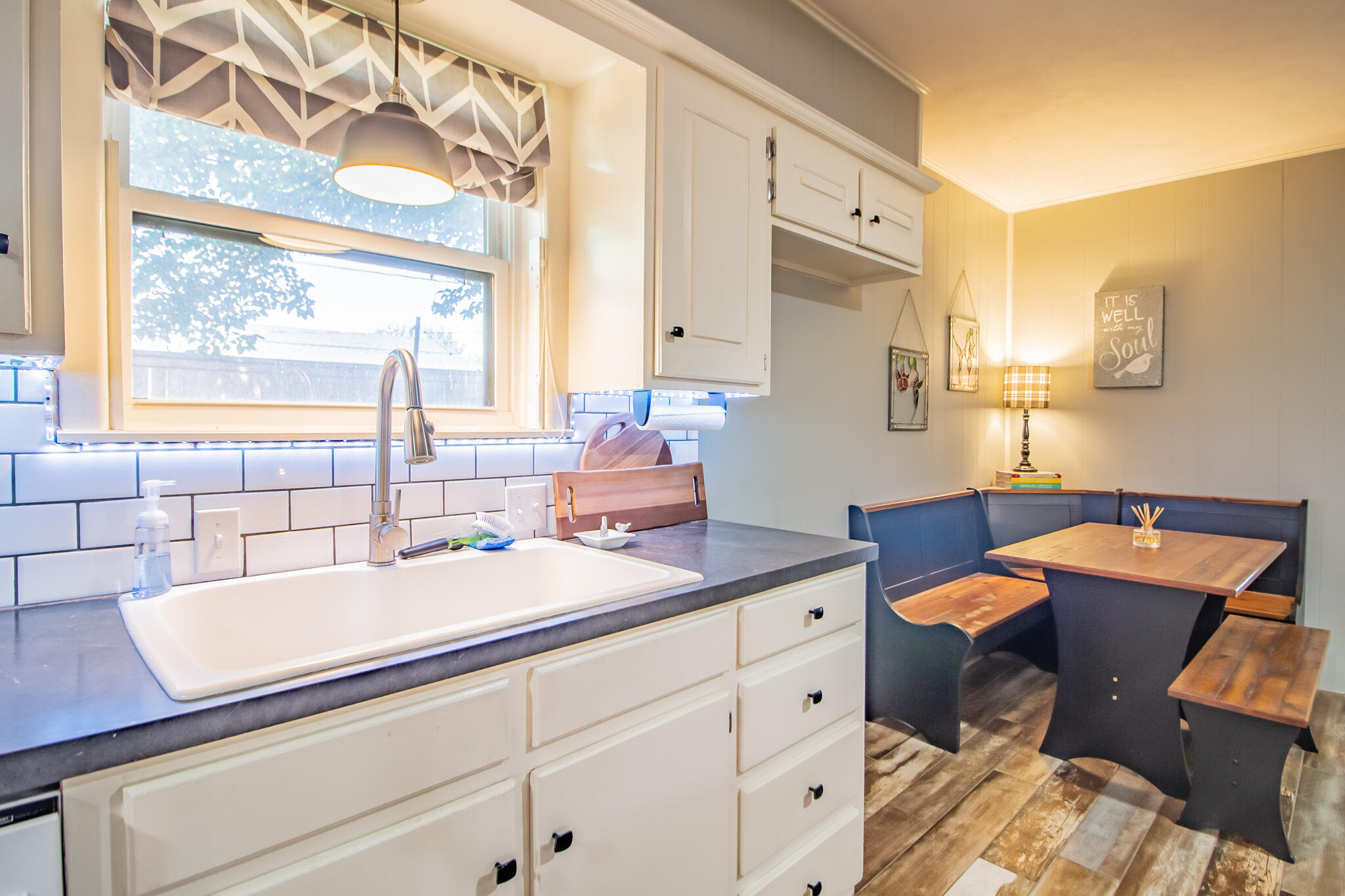 1603 E Reppto Street