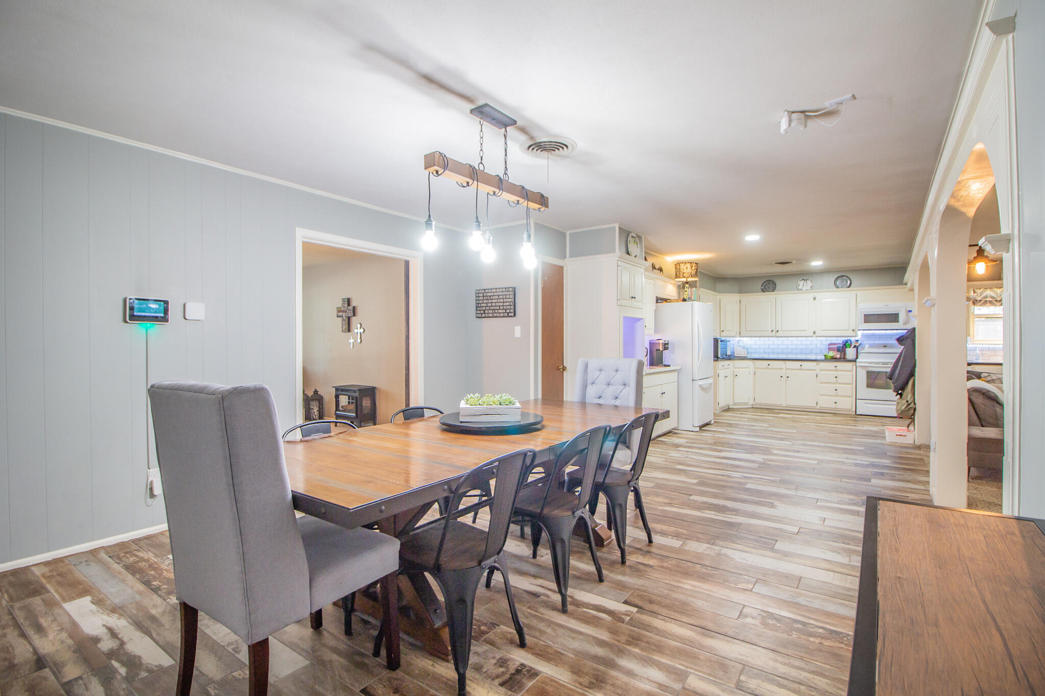 1603 E Reppto Street