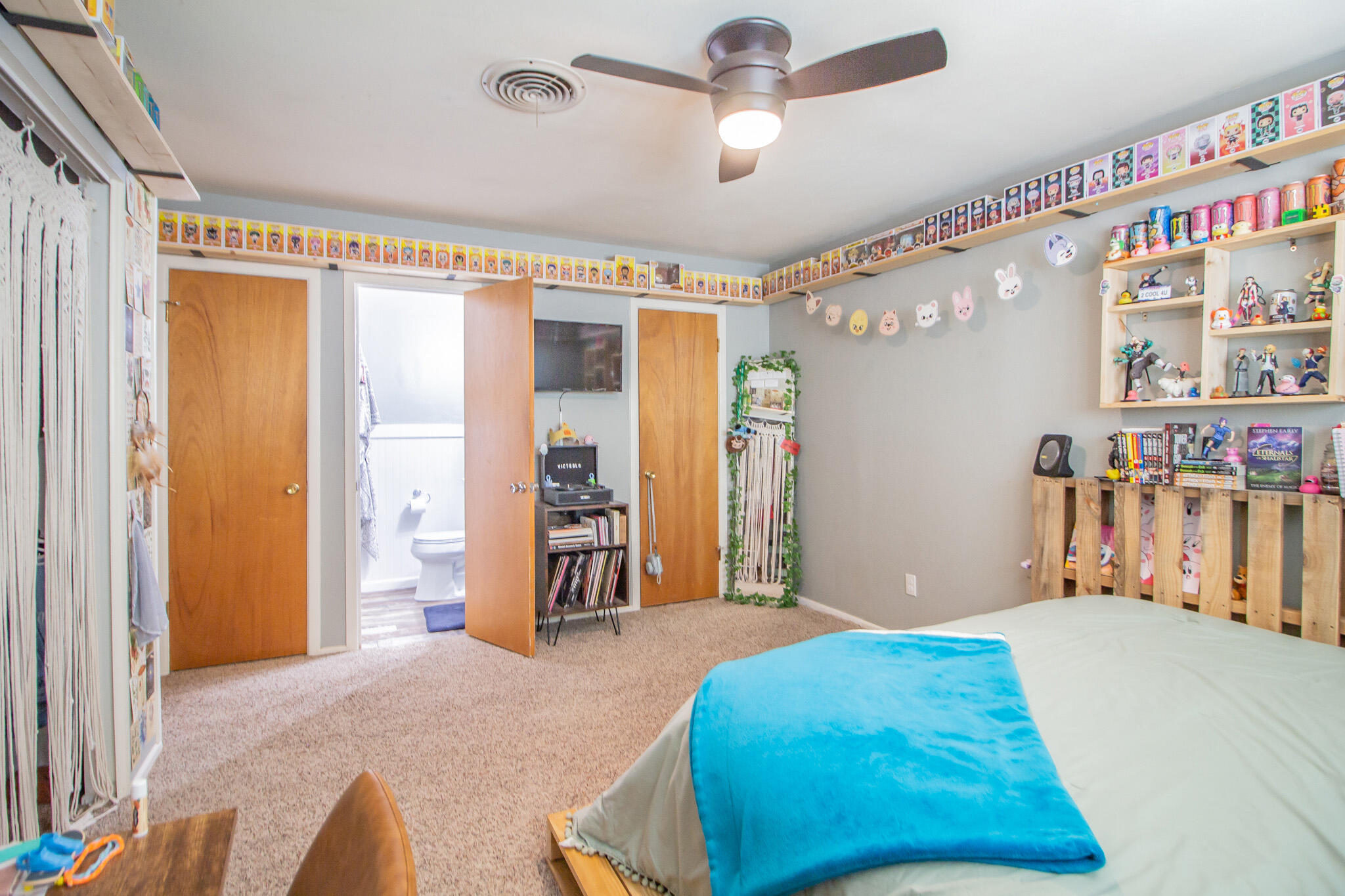 1603 E Reppto Street