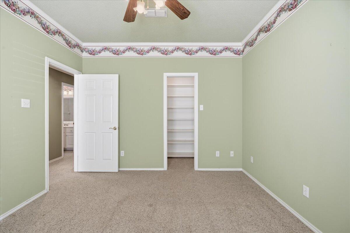 1703 E Casa Linda Lane