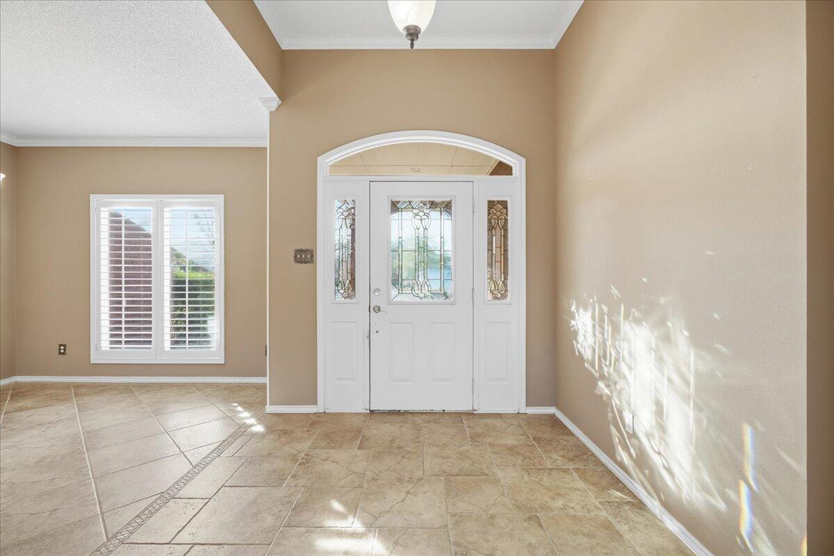 1703 E Casa Linda Lane